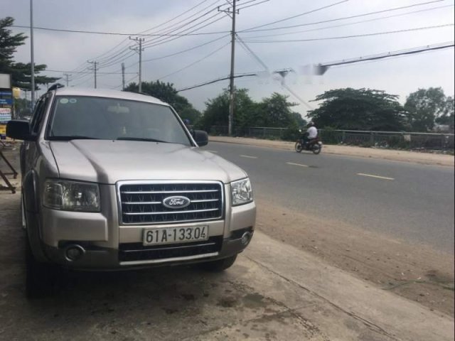 Bán ô tô Ford Everest form 2008, màu hồng phấn, 320tr0