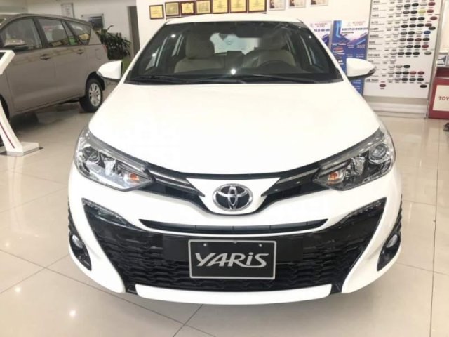 Bán xe Toyota Yaris đời 2019, màu trắng, xe nhập