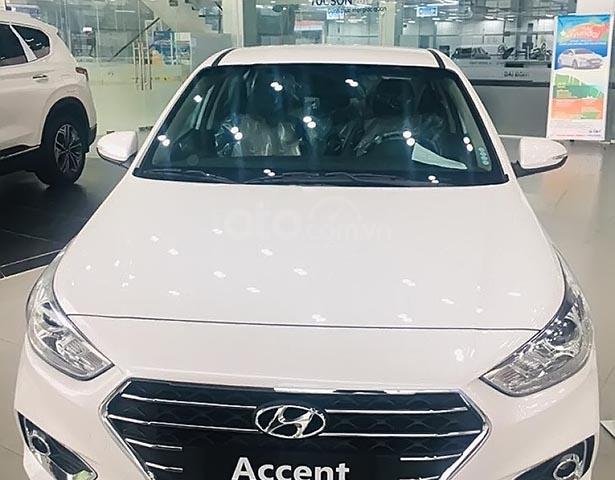 Bán xe Hyundai Accent 1.4 AT 2019, màu trắng, nhập khẩu