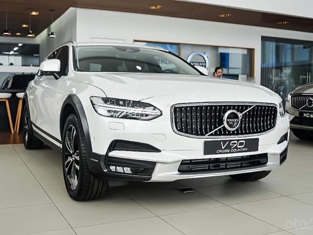 Bán Volvo V90 Cross County T6 AWD đời 2019, màu trắng, nhập khẩu