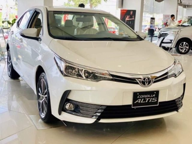 Bán xe Toyota Corolla Altis 1.8G CVT năm 2019, giao xe nhanh toàn quốc