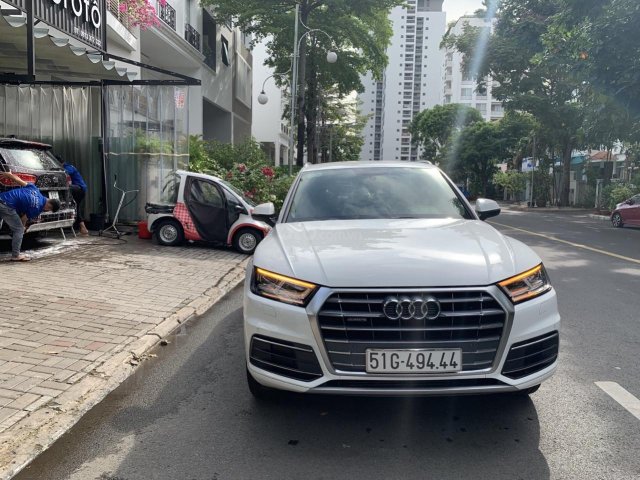 Chính chủ bán Audi Q5 2018, màu trắng, xe nhập