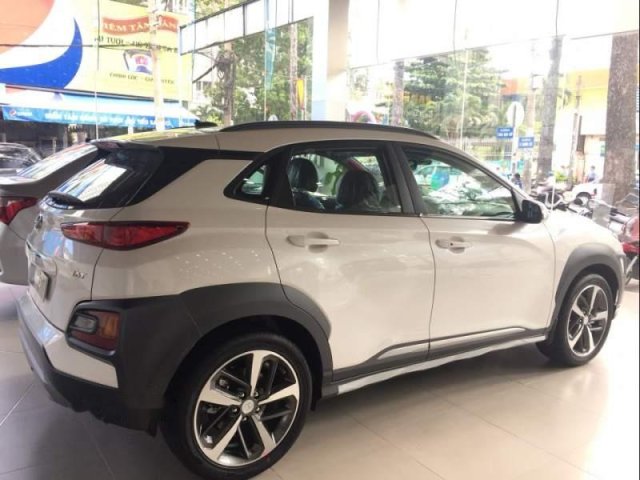 Bán xe Hyundai Kona đời 2019, màu trắng, 628 triệu