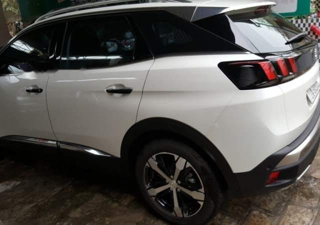 Bán Peugeot 3008 năm sản xuất 2018, màu trắng như mới0