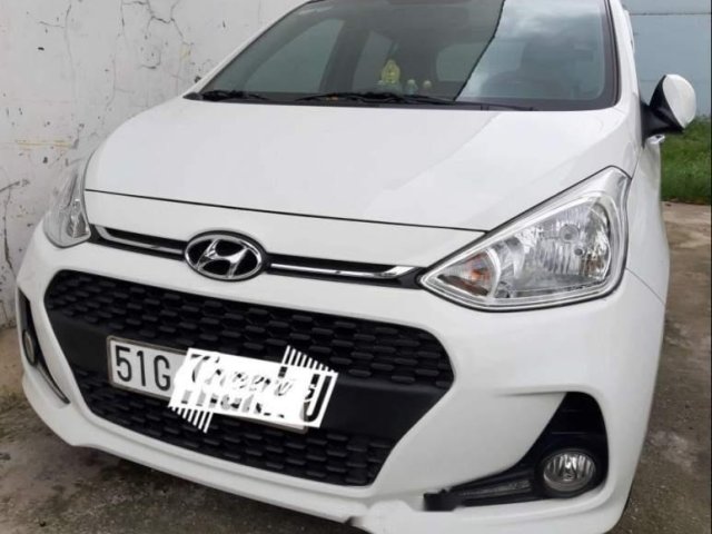 Bán Hyundai Grand i10 MT đời 2017, màu trắng, chính chủ0