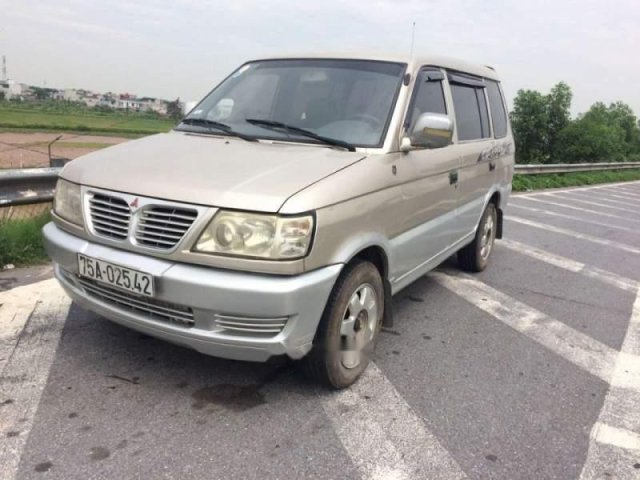 Cần bán gấp xe cũ Mitsubishi Jolie 2003, màu vàng0