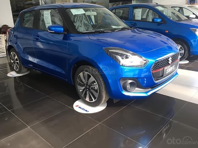 Bán xe Suzuki Swift GLX 1.2 AT sản xuất 2019, màu xanh lam, xe nhập