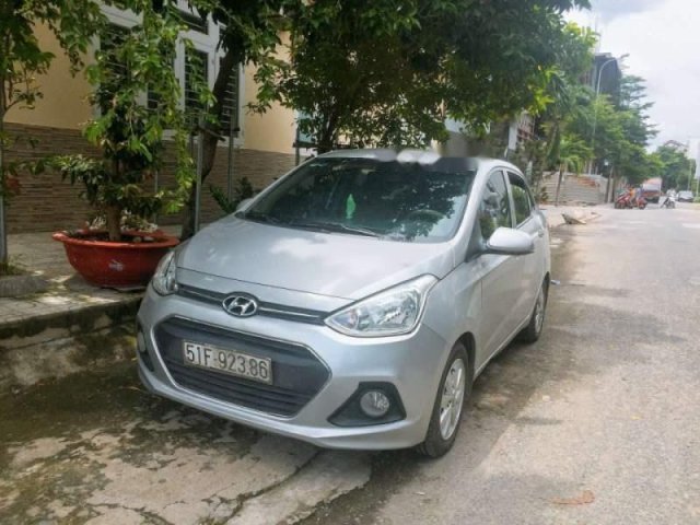 Bán Hyundai Grand i10 2016, màu bạc, xe nhập 