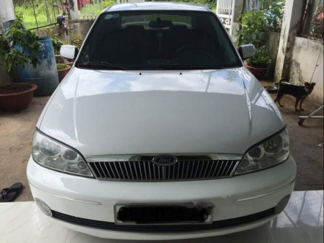 Bán xe Ford Laser GHIA đời 2002, màu trắng, giá 148tr0