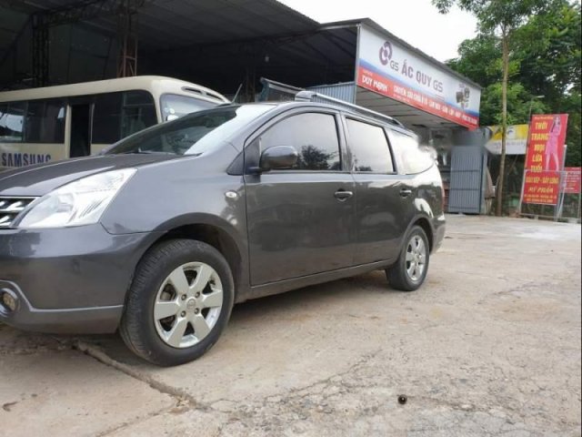 Bán xe cũ Nissan Grand livina đời 2011, giá 225tr