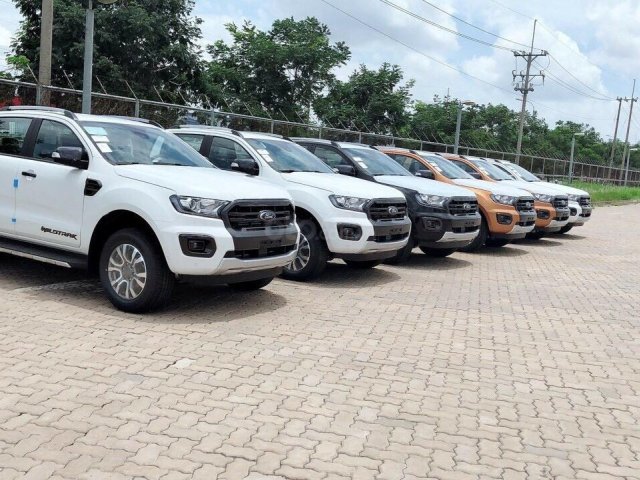 Bán Ford Ranger Wildtrack, màu trắng, xe nhập