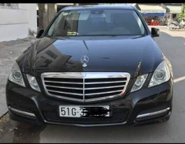 Bán Mercedes E250 sản xuất 2010, màu đen, giá 725tr0