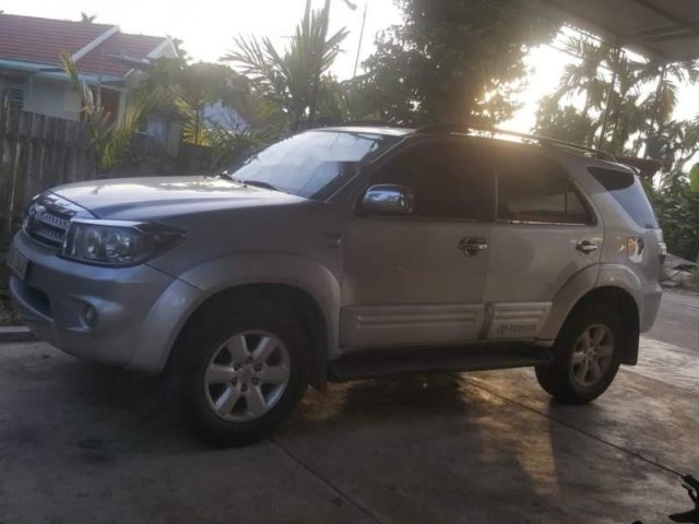 Bán Toyota Fortuner sản xuất 2010, ít sử dụng0