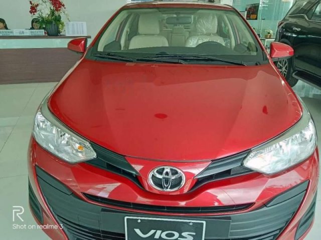 Cần bán Toyota Vios đời 2019, màu đỏ