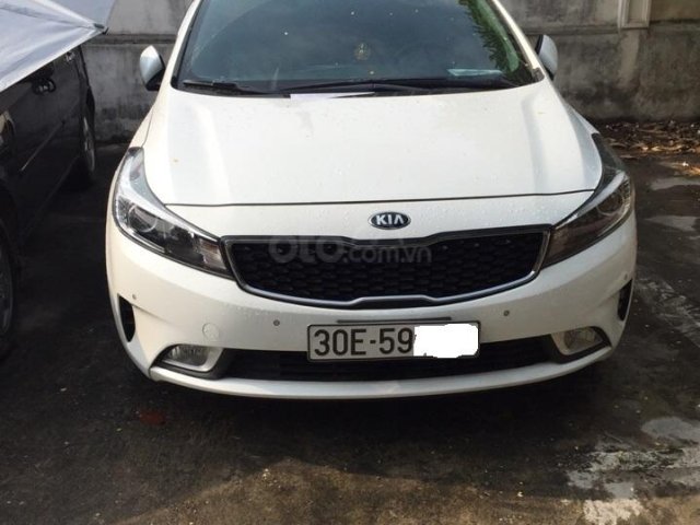 Bán Kia Cerato 2016, màu trắng xe gia đình0