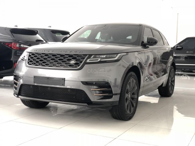 Cần bán LandRover Range Rover Velar P250 SE R-Dynamic đời 2018, màu xám (ghi), nhập khẩu nguyên chiếc