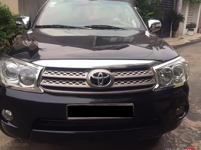 Cần bán Fortuner 2009 AT máy xăng, xe còn đẹp