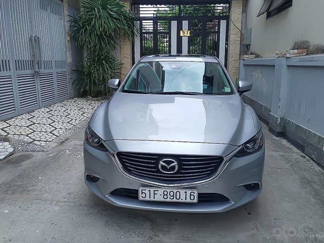 Bán Mazda 6 2.0L Premium đời 2017, màu bạc, full option0