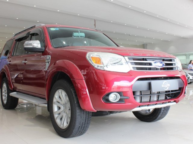 Bán xe Ford Everest Diesel 2.5 AT sản xuất năm 2014, màu đỏ, 620tr