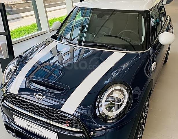 Bán xe Mini Cooper S 5Dr năm sản xuất 2018, màu xanh lam, xe nhập0