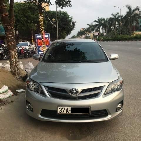 Bán ô tô Toyota Corolla altis năm sản xuất 2011, màu bạc, xe đẹp, không bị lỗi