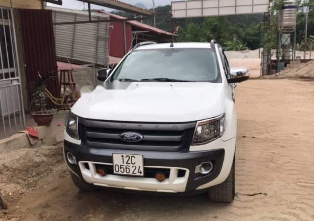 Bán xe Ford Ranger Wildtrak đời 2015, màu trắng, nhập khẩu, xe gia đình0