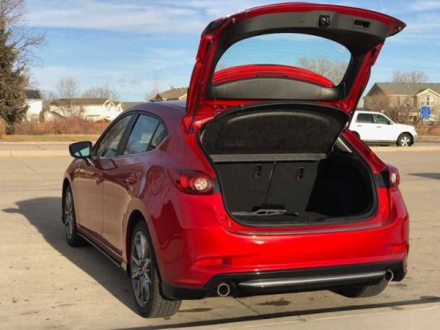 Bán Mazda 3 2018, màu đỏ, nhập khẩu, 699tr0