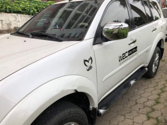 Bán xe Mitsubishi Pajero năm 2014, màu trắng, xe nhập  