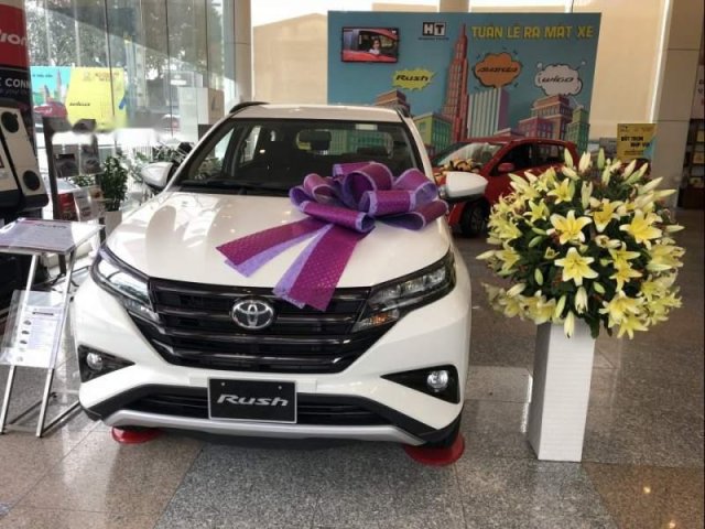 Bán xe Toyota Rush đời 2019, màu trắng0