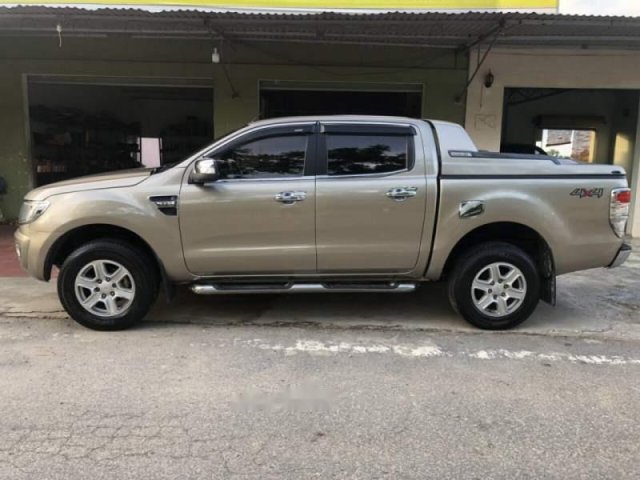 Cần bán Ford Ranger XLT sản xuất năm 2013, nhập khẩu chính chủ