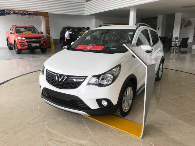 Bán ô tô VinFast Fadil 1.4 CVT 5 chỗ năm 2019, màu trắng