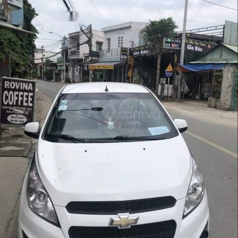 Bán ô tô Chevrolet Spark LS 1.2 MT đời 2017, màu trắng chính chủ