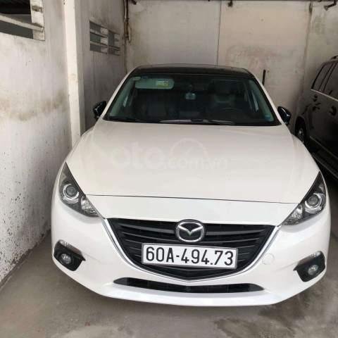 Bán Mazda 3 1.5 AT sản xuất năm 2016, màu trắng chính chủ, giá tốt0