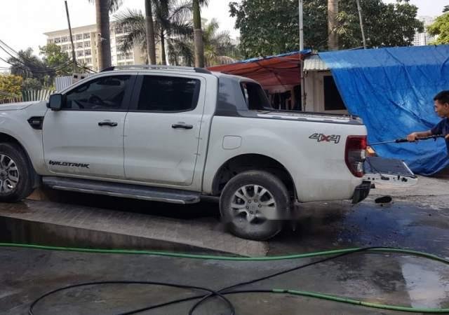 Bán xe Ford Ranger Wildtrak 3.2 đời 2018, màu trắng, nhập khẩu  