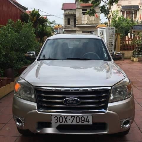 Bán xe Ford Everest số tự động 2010 máy dầu0