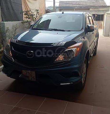 Cần bán gấp Mazda BT 50 3.2AT đời 2014, màu xanh lam, xe nhập  0