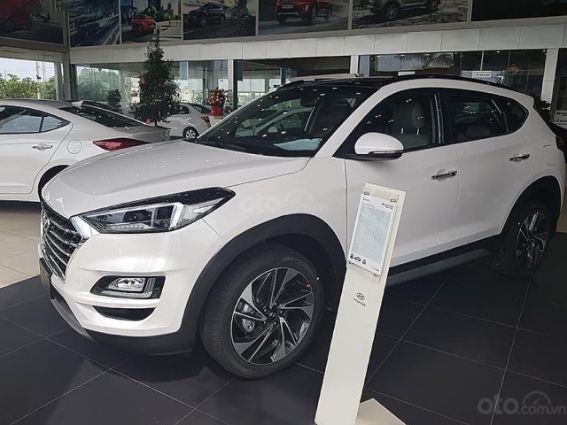 Bán ô tô Hyundai Tucson Turbo sản xuất 2019, màu trắng