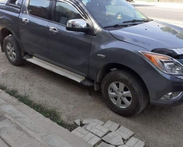 Bán gấp Mazda BT 50 năm 2012, màu xám, xe gia đình 0