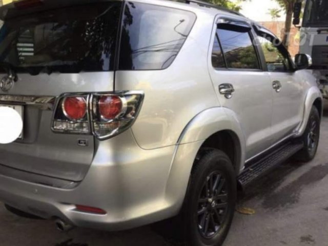 Bán Toyota Fortuner đời 2015, màu bạc, giá chỉ 700 triệu