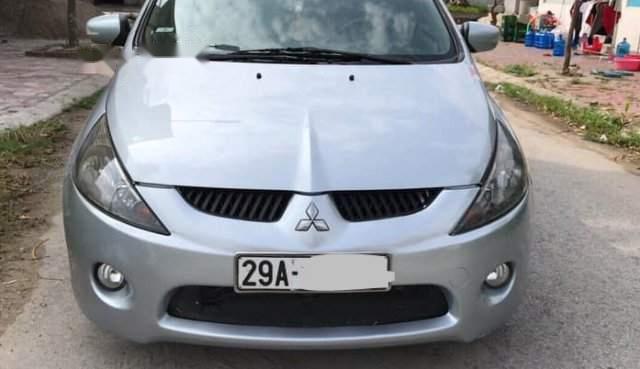 Bán xe cũ Mitsubishi Grandis 2.4AT 2005, màu bạc