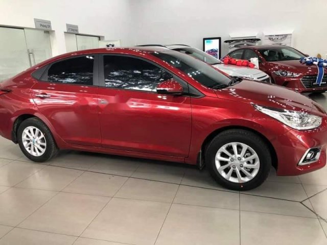 Bán xe Hyundai Accent đời 2019, màu đỏ, 425 triệu