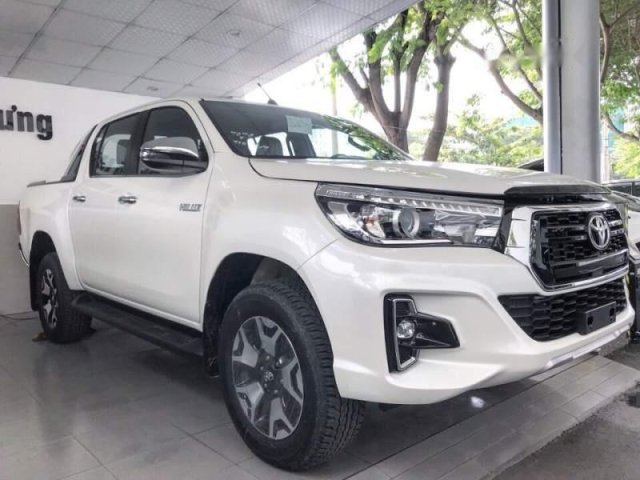 Bán Toyota Hilux sản xuất năm 2019, nhập khẩu nguyên chiếc, xe mới 100%0