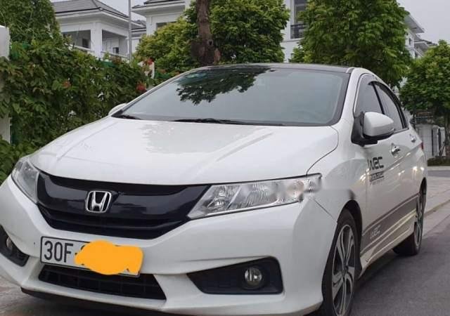 Cần bán Honda City sản xuất năm 2015, màu trắng, biển Hà Nội