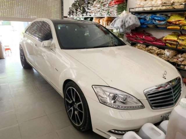 Bán chiếc Mercedes S350 đời 2005, xe nhà trùm mền, đi kĩ0