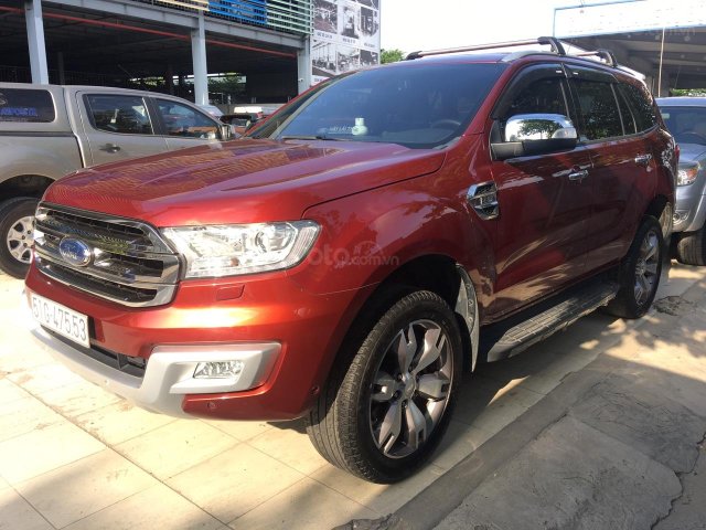 Bán Ford Everest 2.2L AT titanium năm 2017, màu đỏ, nhập khẩu nguyên chiếc0