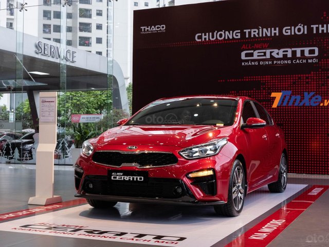 Cần bán Kia Cerato sản xuất năm 2019, màu đỏ, giá chỉ 559 triệu0