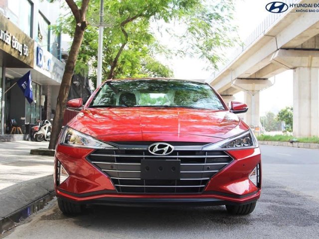 Bán Hyundai Elantra 2019 MT giảm giá trực tiếp, tặng gói phụ kiện, trả góp lên đến 85%