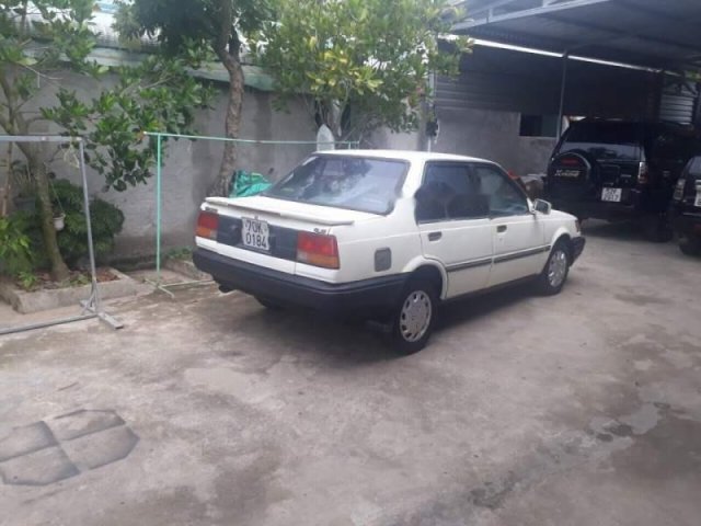 Cần bán xe Nissan Maxima đời 1991, màu trắng, nhập khẩu nguyên chiếc, giá 32tr0