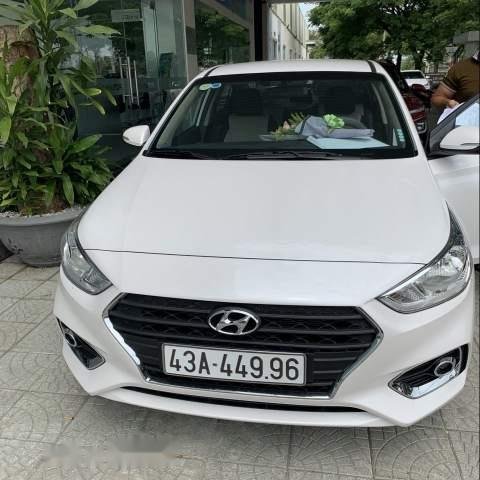 Cần bán Hyundai Accent năm sản xuất 2019, màu trắng, nhập khẩu nguyên chiếc