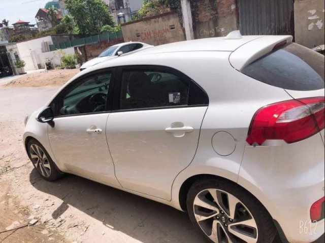 Bán Kia Rio đời 2015, màu trắng, xe nhập